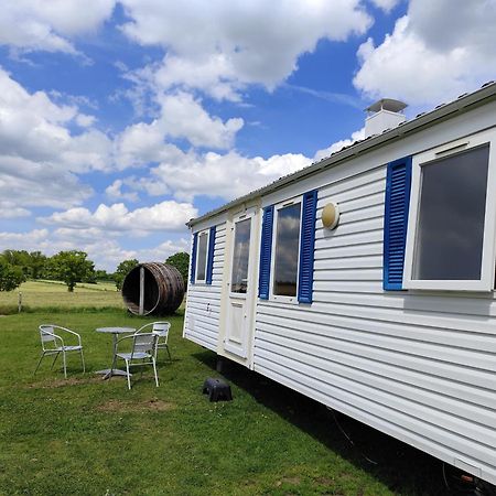 La Billardiere Camping A La Ferme Le Menil-Ciboult Exterior photo
